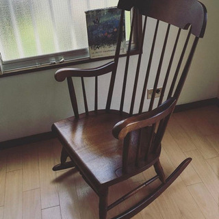 【取引中】キツツキマーク飛騨産業　ロッキングチェアーの画像