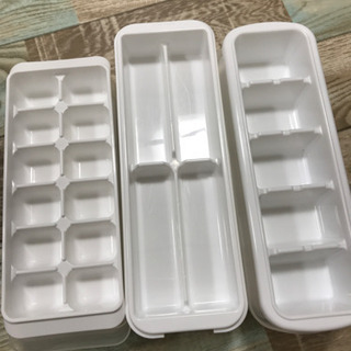 お弁当 離乳食 作り置き用 製氷皿 おかずタッパーの画像