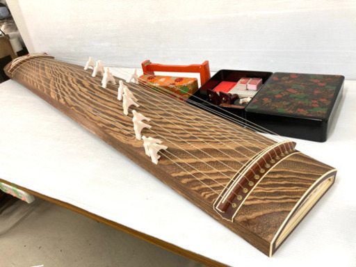 【SOLD OUT】 ◆和琴◆13弦琴 和楽器 蒔絵あり 全長184cm 琴柱/琴爪等付属品付き