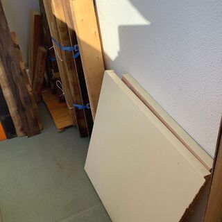 日曜大工の端材の木片　杉焼きもあります