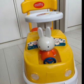無料です。ミッフィー　手押し車　の画像