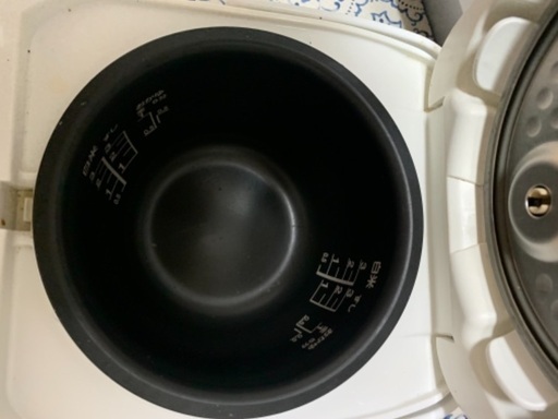 ToSHIBA 炊飯器 3合炊き RC-55K 2016年
