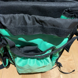 ウーバーイーツ　配達バックの画像