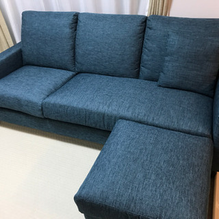 【美品】ニトリ カウチソファ　オットマン・クッション付きの画像