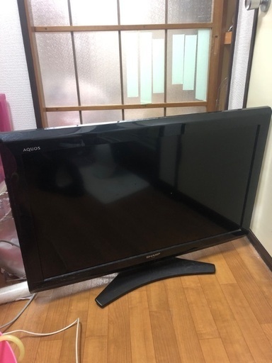 アクオス　32インチテレビ
