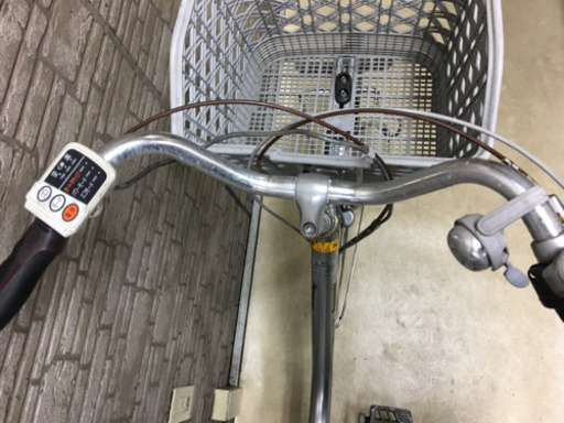 東京23区配達無料　新基準 Panasonic パナソニック ビビSS  8Ah リチウム 電動自転車☆中古☆パナ ■26インチ 