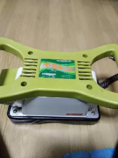 マッサージ器　モミトン