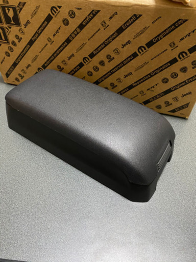 ジープ　アームレスト　センターコンソール