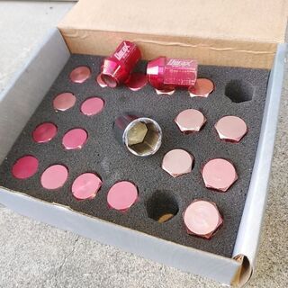 トヨタ86（スバルBRZ）社外のDurax アルミホイールナット ショート 34mm 袋タイプの画像