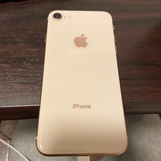 iphone8 海外製　64G ゴールド