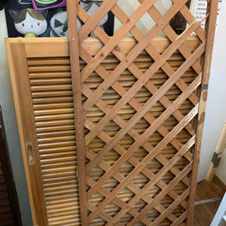 木の扉　レールつき　木の柵をくっつけてありますが、外せます