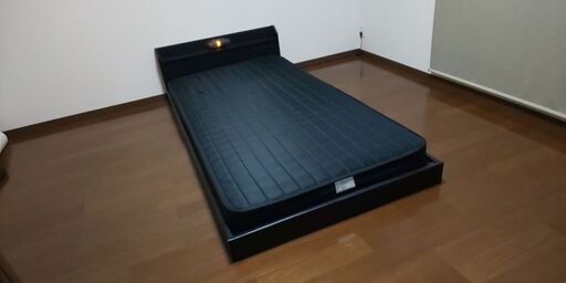 組み立て式　ロースタイルシングルベッド