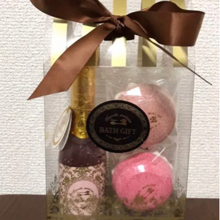 マカロン&シャンパン風　入浴剤&バスジェルセット