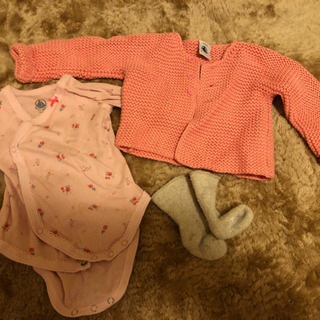 プチバトー　カーディガン、ロンパース、靴下