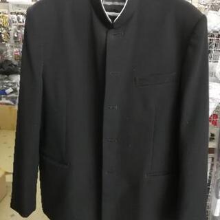 黒の学ランあげます