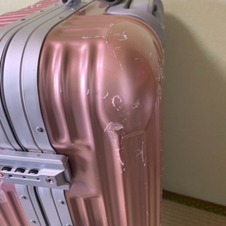 スーツケースの画像