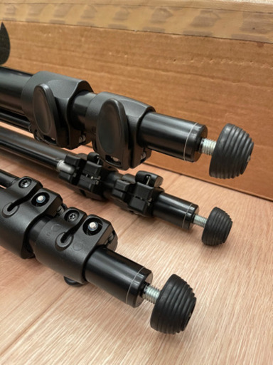 マンフロット Manfrotto 475B プロギア付き三脚  雲台　ボールカメラレベラー付き　