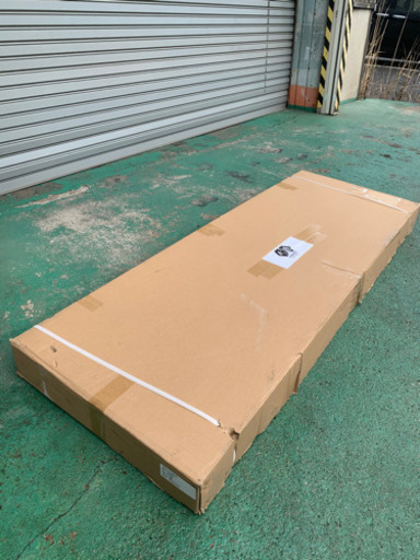 新型ハイラックス　トノカバー　三つ折りタイプ　新品未使用！