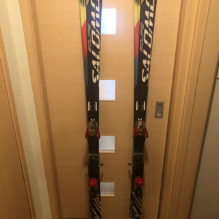 SALOMON レーシング用スキー板