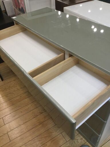 ｻﾝ 4段ﾜｲﾄﾞﾁｪｽﾄ ｸﾞﾚｰ 【ﾄﾚﾌｧｸ桶川店】 収納家具 ｻﾝ 4段ﾜｲﾄﾞﾁｪｽﾄ ｸﾞﾚｰ 【ﾄﾚﾌｧｸ桶川店】