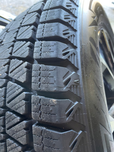 BLIZZAK DMV3 17インチ　スタッドレス