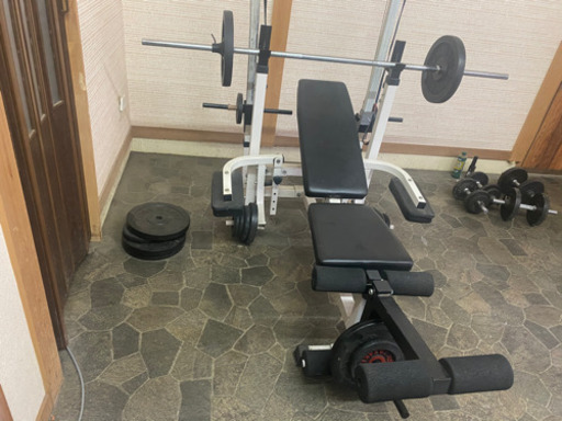 トレーニングベンチ(ボディメーカー製)
