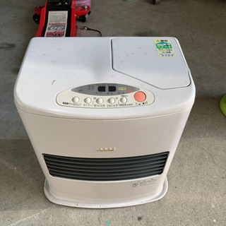 灯油ファンヒーターの画像