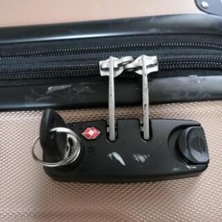 キャリーケースの画像