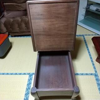 値下げ17日まで、テーブルの画像