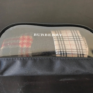 バーバリー ハンドタオル2枚セット ポーチ入りの画像