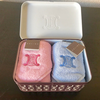 ●値下げ●セリーヌハンドタオル2枚セット 缶入りの画像