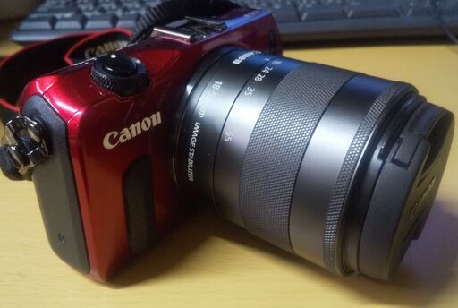 綺麗な品Canonミラーレス一眼 EOS-M 極上品標準ズーム付き