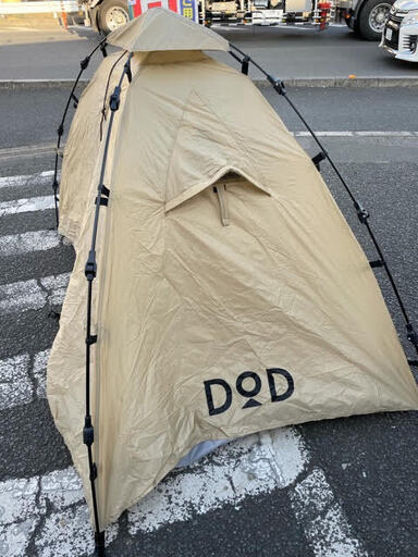 GM281　テント　DOD　ライダーズ　ワンタッチ　ベージュ　T2-275-BG　2人　少数　簡単設置　アウトドア　キャンプ　ビーチ　おすすめ　野外　屋外　バイク　コンパクト　アウターテント　インナーテント　グランドシート　メッシュ　収納バッグ　バーベキュー　BBG　ペグ付属　ランタンフック　ケイラック朝霞田島店　リサイクルショップ　朝霞　志木　和光　新座　富士見　練馬　板橋　さいたま市　練馬　大宮　埼玉県　所沢　三芳　清瀬　東久留米　戸田　蕨　川口　家具　配達　配送　回収　引越　処分　見積　買取