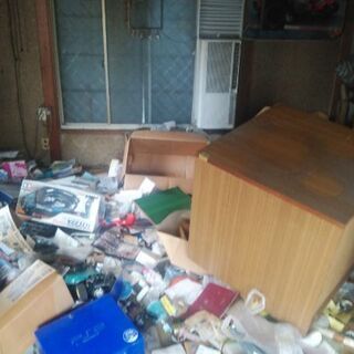 不用品買取　遺品整理　ごみ屋敷　トラック詰め放題がお得！ − 東京都
