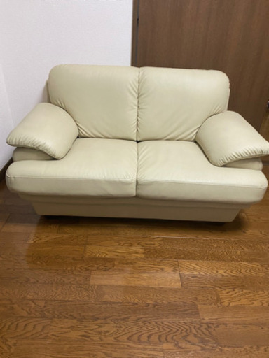 美品  2人掛け合皮ソファー