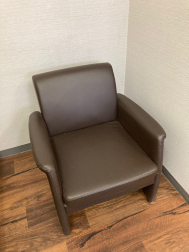 お一人様用ソファー、安くお譲りします！