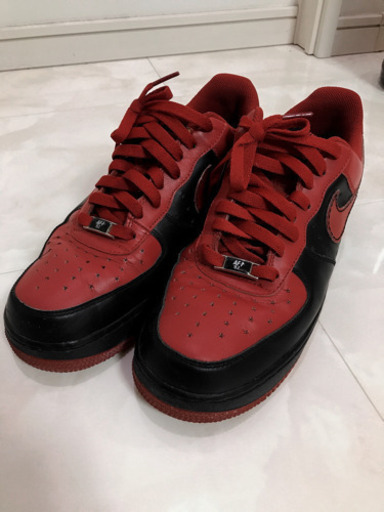 美品！エアフォース1 黒✖️赤　27センチ