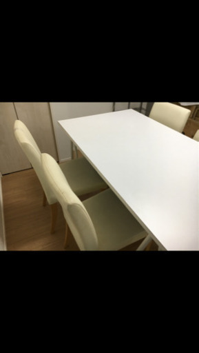 ダイニングテーブル