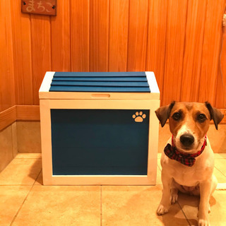 犬小屋風　物入れ