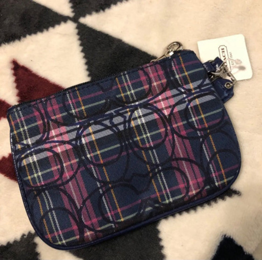 新品タグ付きCOACHチェックリストレット