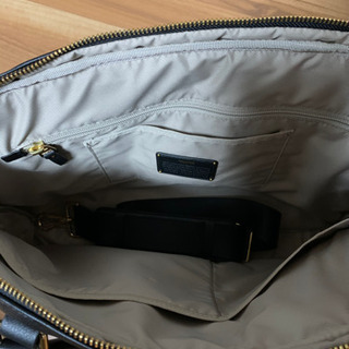 TUMI 牛革バッグ　新品未使用の画像