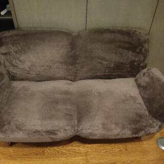 2人掛けソファー　SUICAの画像