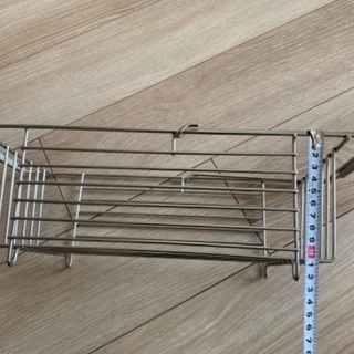 水切りカゴ、シンク　スライド式の画像