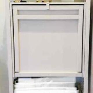 お取引中☆IKEA収納テーブルの画像