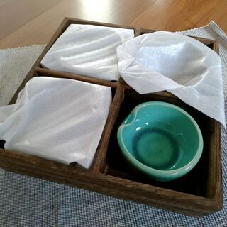 【1月まで出品！新品・激安3箱セット】GIVENCHYスプーンフォーク、お皿、お椀の画像