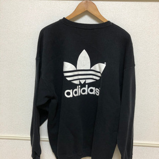 adidas トレーナー スウェットの画像