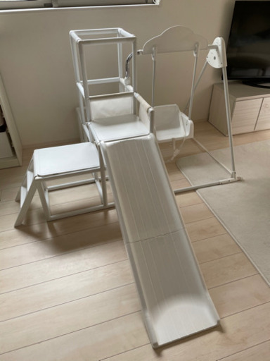 すべり台・ブランコ・ジャングルジム・鉄棒