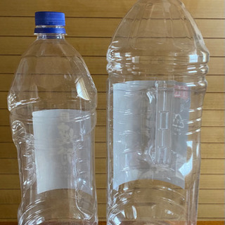 焼酎の空の容器　4Lと2.7Lの画像