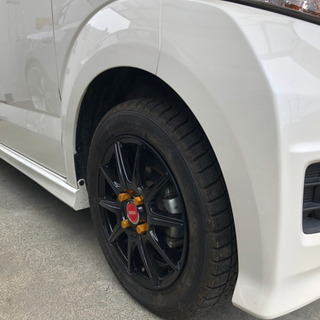 N-BOX カスタム　スタッドレス