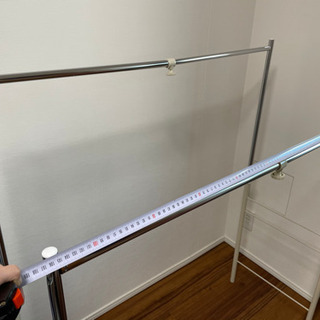 物干　ハンガーラック　押入パイプハンガーの画像